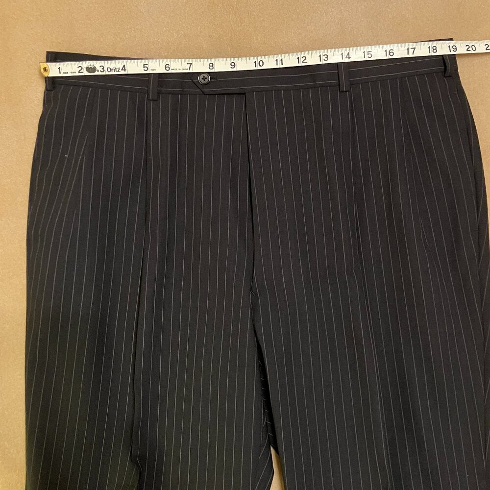 Brooks Brothers Navy Blue Pinstripe Suit - Size: 45R - Picture 13 of 16